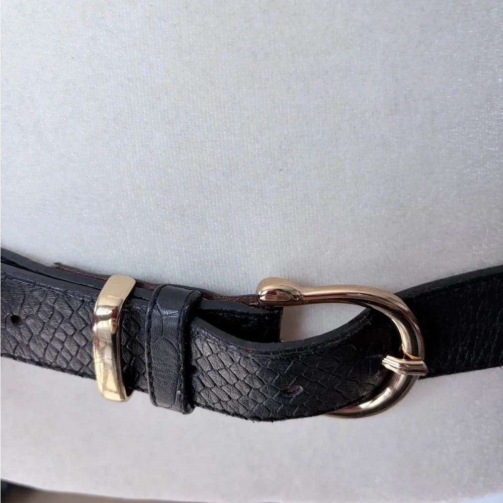 & Other Stories Black Textured Leather Belt Gold-Tone Curved Buckle